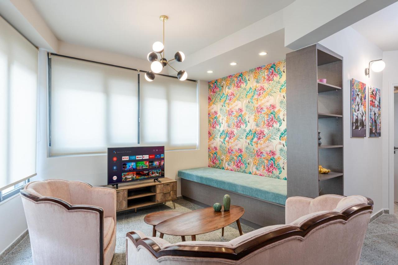 Pop Art Homm In Groovy Koukaki Apartment Athens Luaran gambar