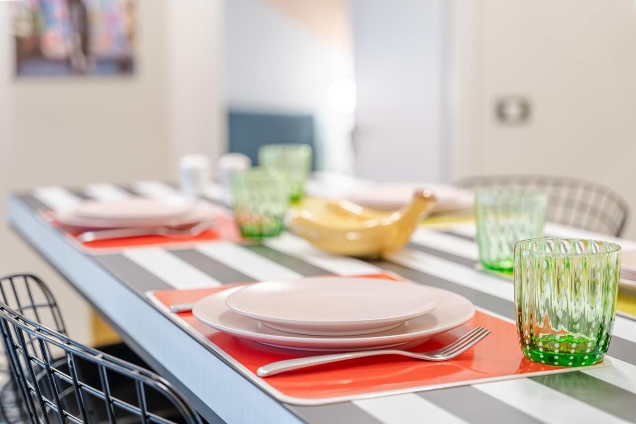 Pop Art Homm In Groovy Koukaki Apartment Athens Luaran gambar