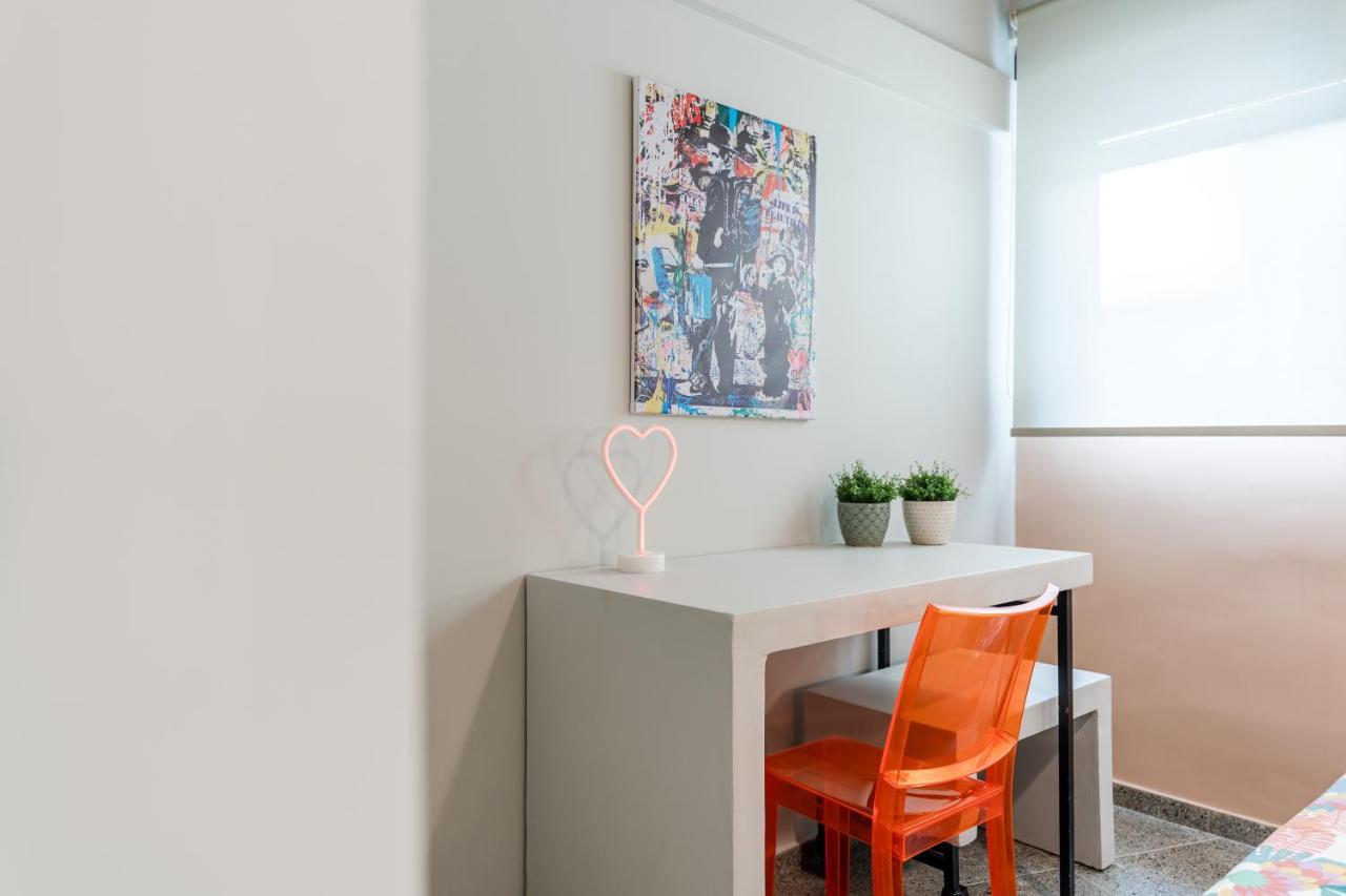 Pop Art Homm In Groovy Koukaki Apartment Athens Luaran gambar